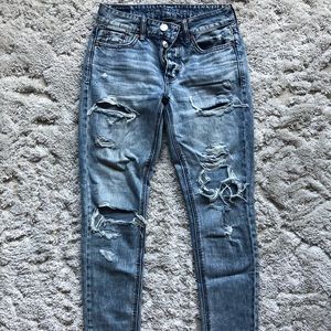 American Eagle Tomgirl Distressed Jeans